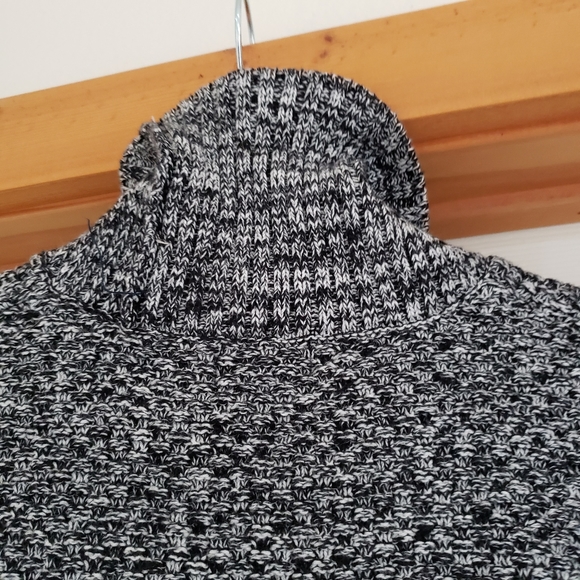 Shaw neck Sweater - Picture 4 of 5